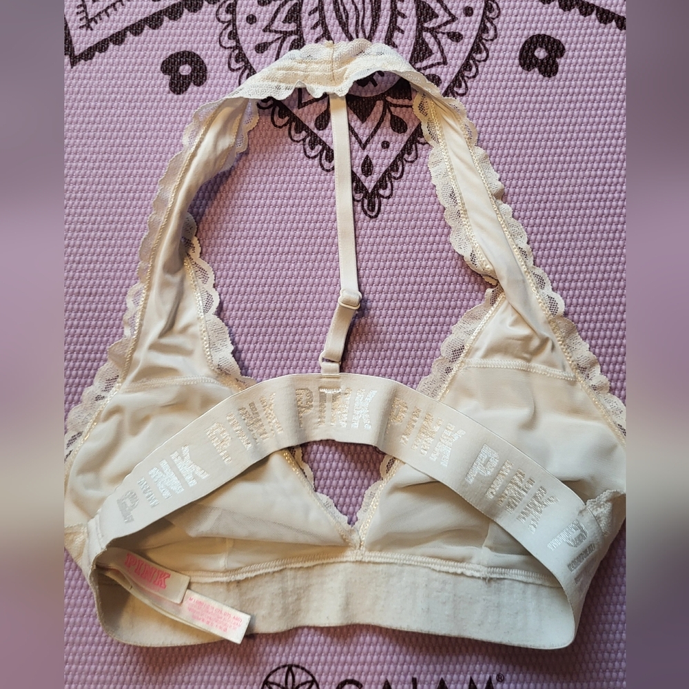 PINK Victoria's Secret Cream Lace Bra Intimates - Picture 2 of 3